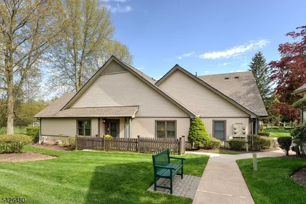 $475,000 | 11 Park Edge, Berkeley Heights, NJ 07922