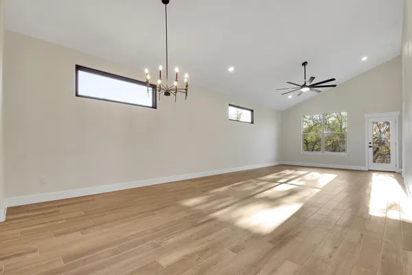 $2,400 | 151 Kawainui Lane, Bastrop, TX 78602