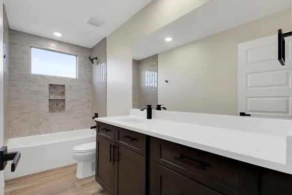 $2,400 | 151 Kawainui Lane, Bastrop, TX 78602