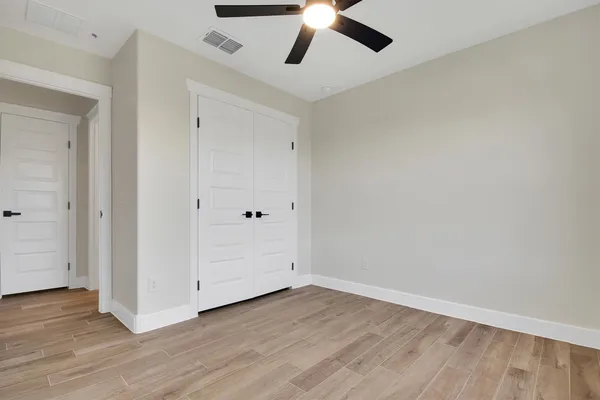 $2,400 | 151 Kawainui Lane, Bastrop, TX 78602