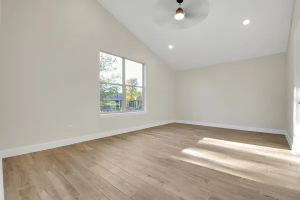 $2,400 | 151 Kawainui Lane, Bastrop, TX 78602