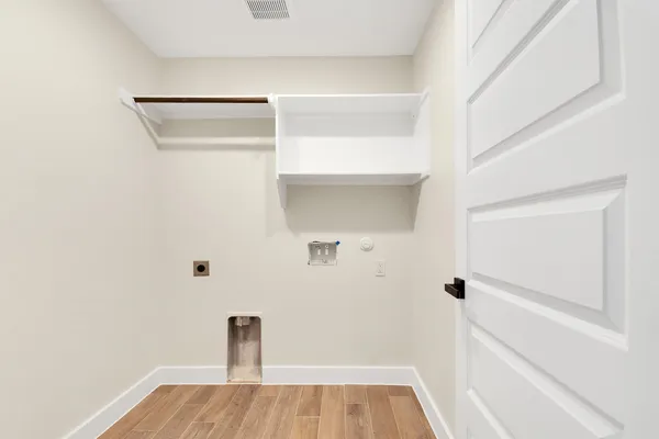 $2,400 | 151 Kawainui Lane, Bastrop, TX 78602