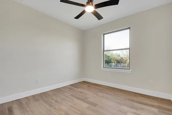 $2,400 | 151 Kawainui Lane, Bastrop, TX 78602