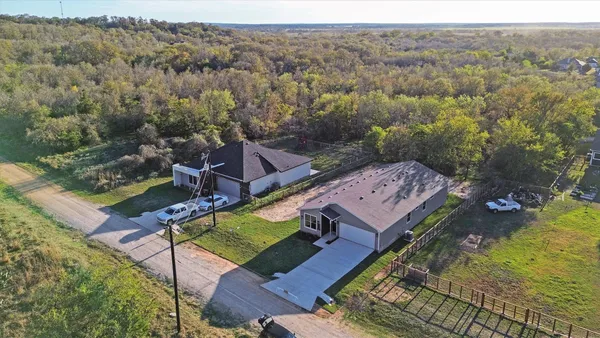 $2,400 | 151 Kawainui Lane, Bastrop, TX 78602