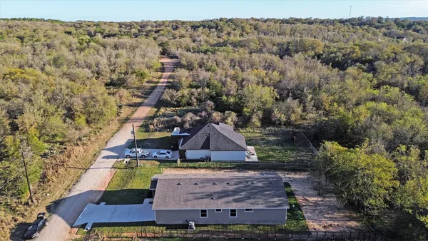 $2,400 | 151 Kawainui Lane, Bastrop, TX 78602