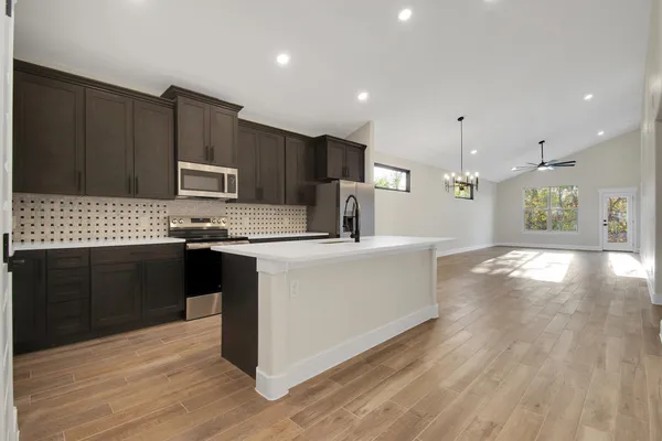 $2,400 | 151 Kawainui Lane, Bastrop, TX 78602