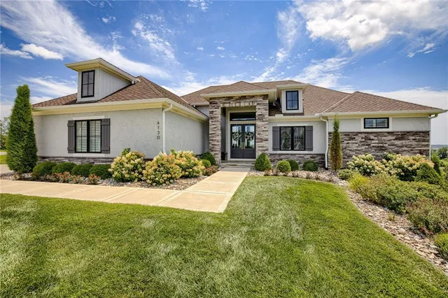 $1,999,950 | 4150 Palisades Point, Riverside, MO 64150