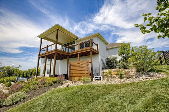 $1,999,950 | 4150 Palisades Point, Riverside, MO 64150
