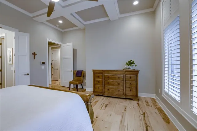 $1,999,950 | 4150 Palisades Point, Riverside, MO 64150