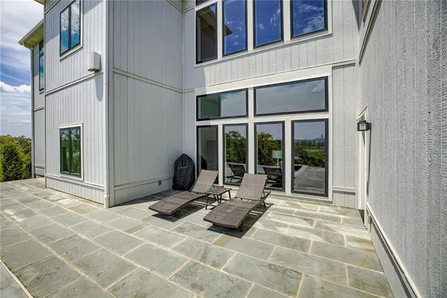 $1,999,950 | 4150 Palisades Point, Riverside, MO 64150