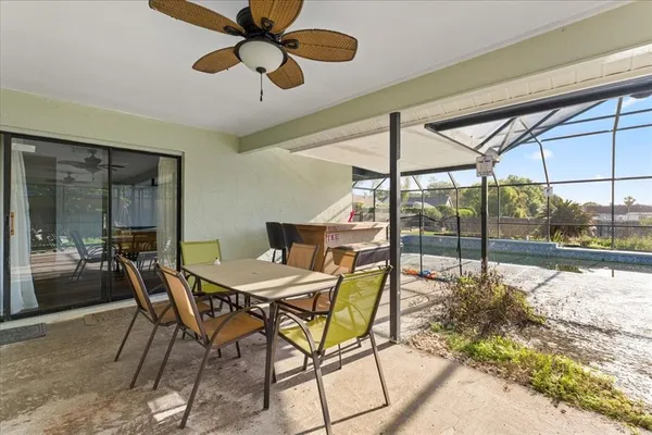 $349,900 | 905 Stratford Manor Drive, Brandon, FL 33510