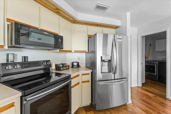 $349,900 | 905 Stratford Manor Drive, Brandon, FL 33510