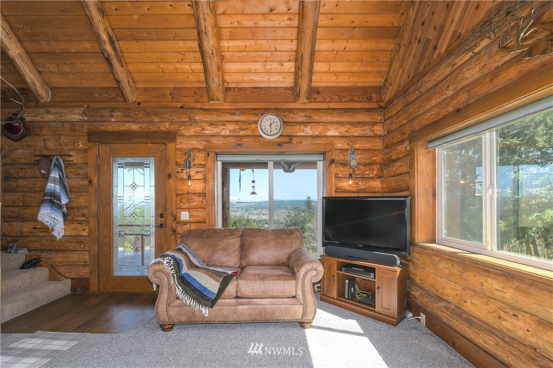 417 Agren Road Castle Rock, WA 98611 - Photo 10 of 40 Gallery Image 10
