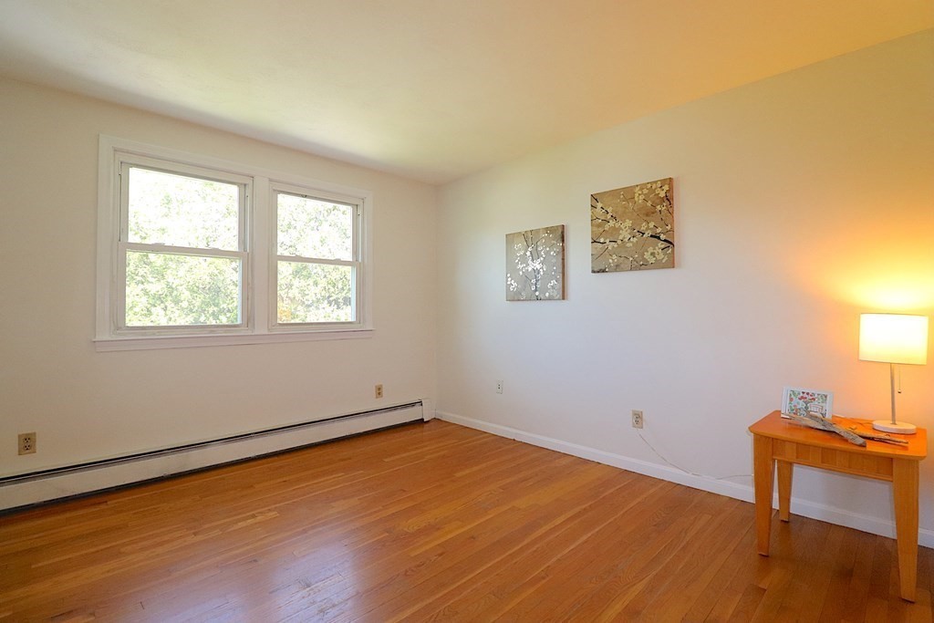 62 Hamilton Road Northborough, MA 01532 - Photo 11 of 34 Gallery Image 11