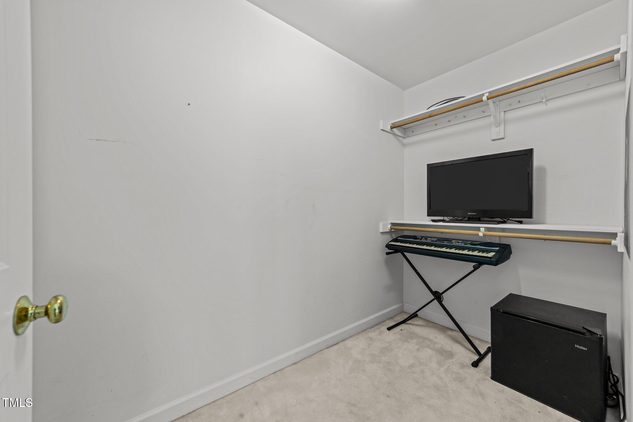 5909 Clarks Fork Drive Raleigh, NC 27616 - Photo 19 of 32 Nook