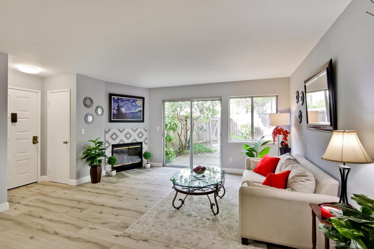 11 Raintree Court, Unit 16 Hayward, CA 94544 - Photo 5 of 33 Gallery Image 5
