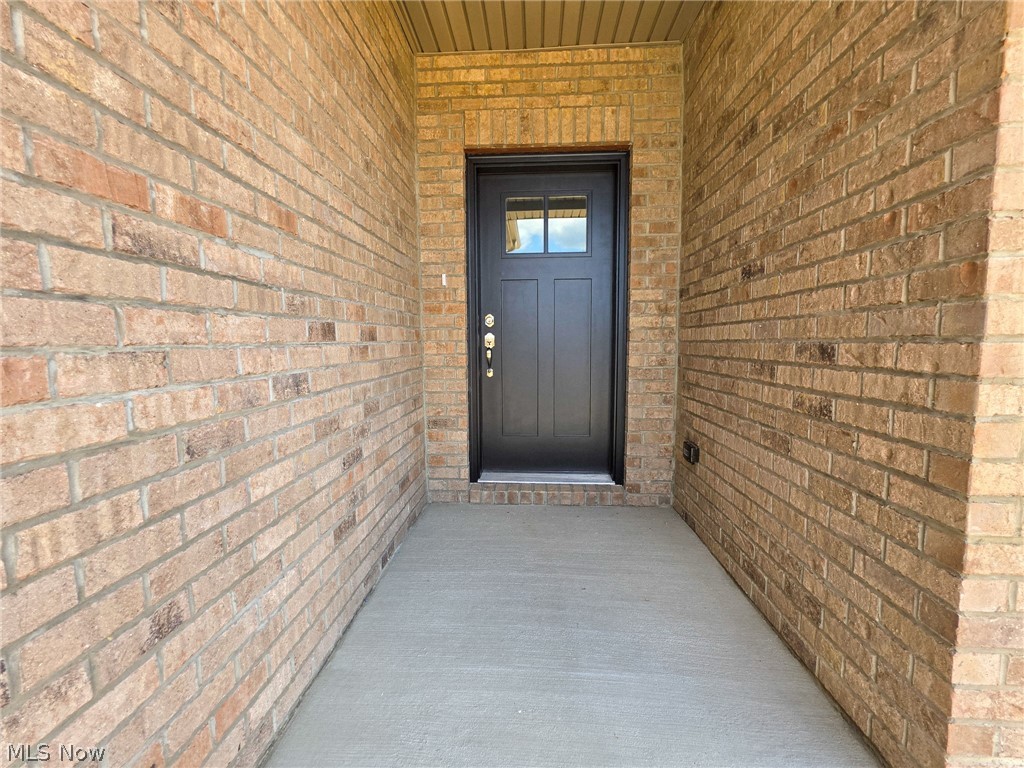 49101 Fairway Road East Liverpool, OH 43920 - Photo 2 of 23