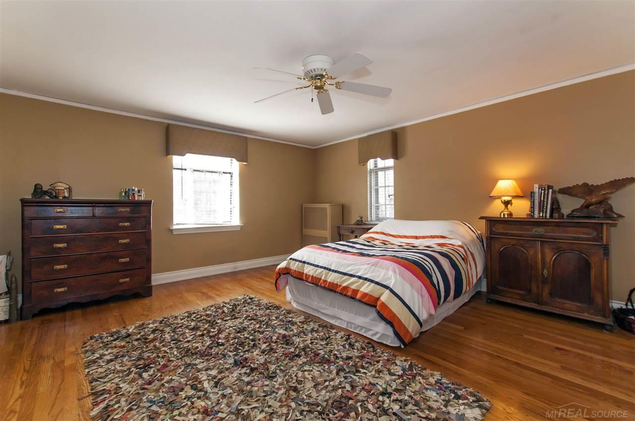 264 Lewiston Road Grosse Pointe Farms, MI 48236 - Photo 22 of 40