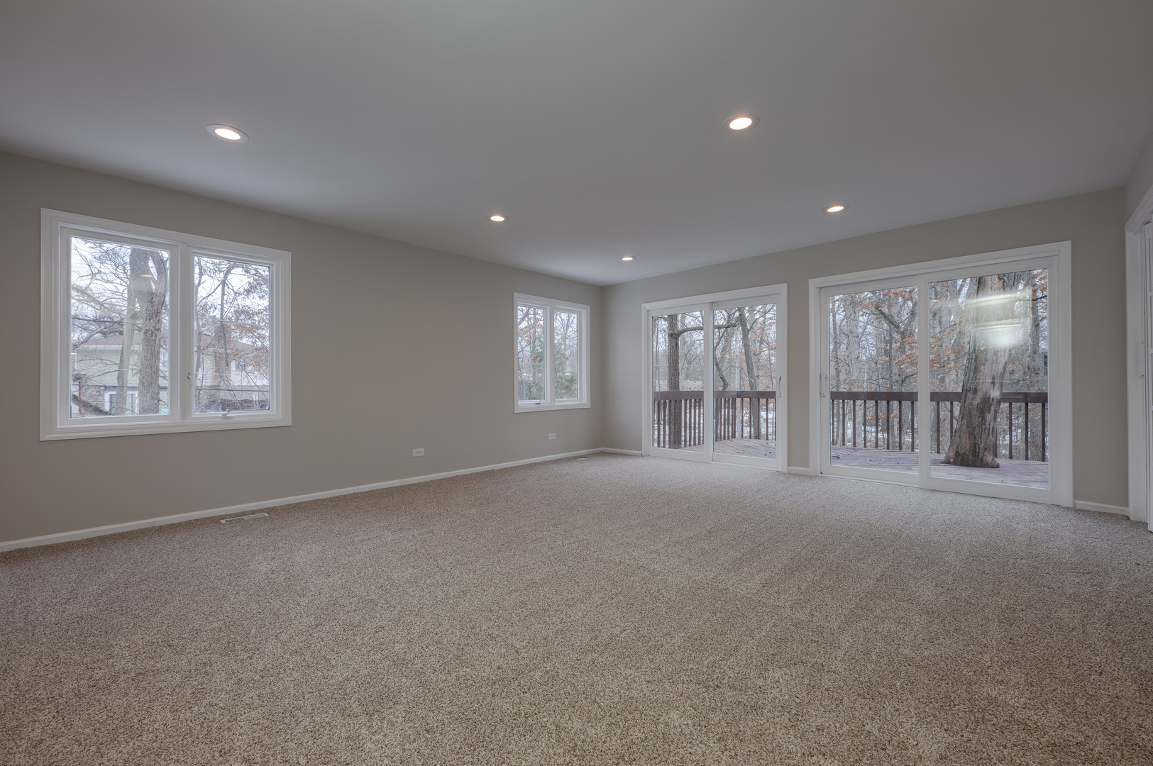 129 Cornwall Drive Crete, IL 60417 - Photo 29 of 52 a view of an empty room with a window