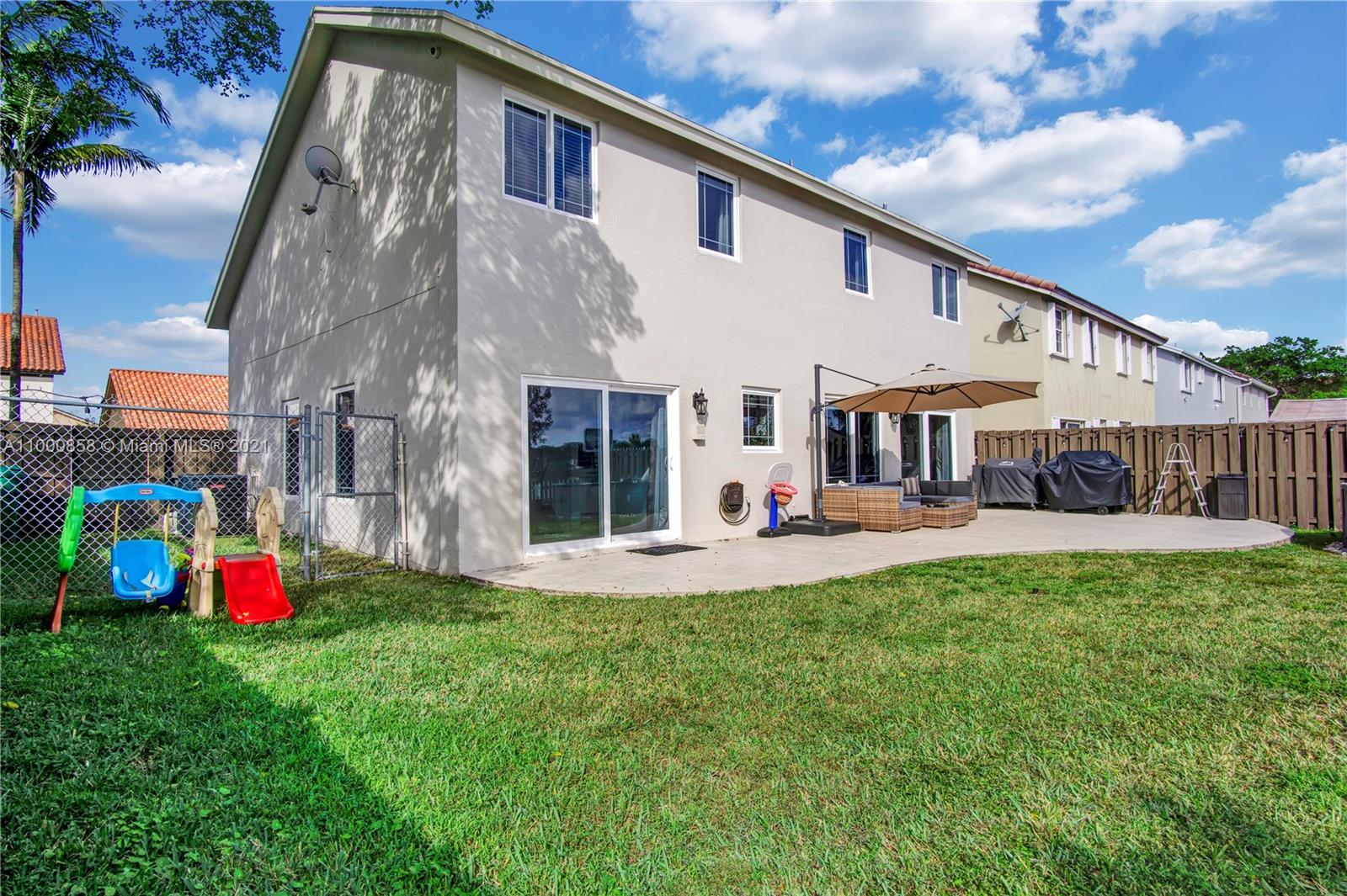 West Esplanade Hialeah, FL 33015 - Photo 34 of 44
