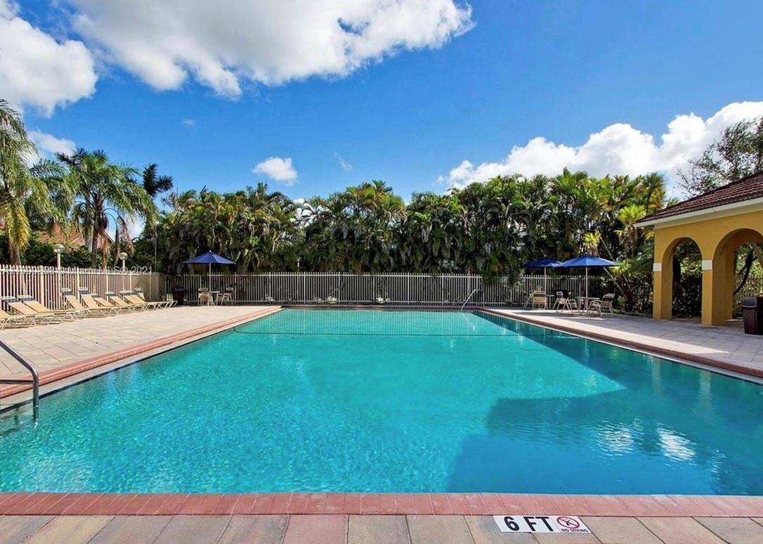 West Esplanade Hialeah, FL 33015 - Photo 39 of 44