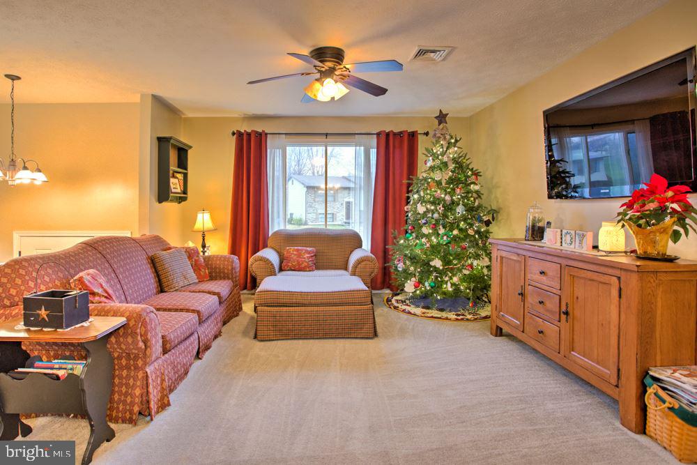 6949 Sterling Road Harrisburg, PA 17112 - Photo 4 of 25 Gallery Image 4