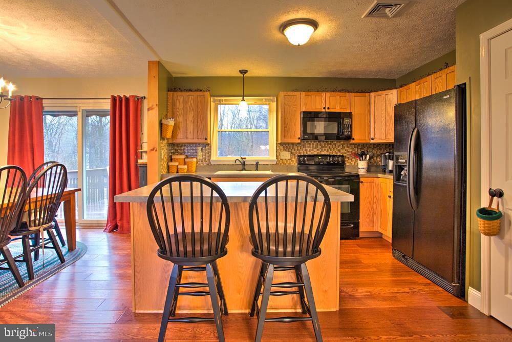 6949 Sterling Road Harrisburg, PA 17112 - Photo 6 of 25 Gallery Image 6