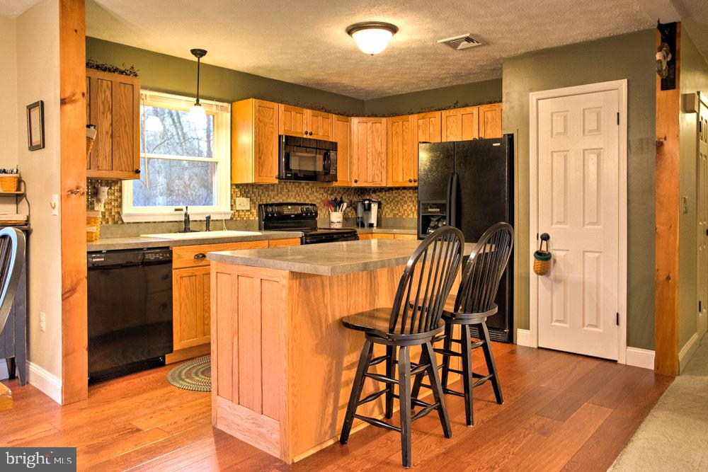 6949 Sterling Road Harrisburg, PA 17112 - Photo 10 of 25 Gallery Image 10