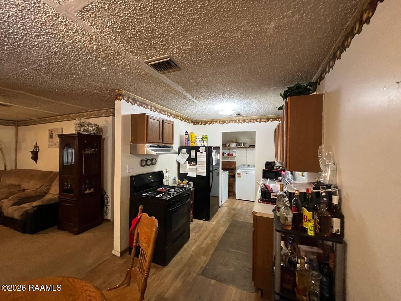 305 9th Street Franklin, LA 70538 - Photo 8 of 26 photo_30_2026-02-14_14-23-06