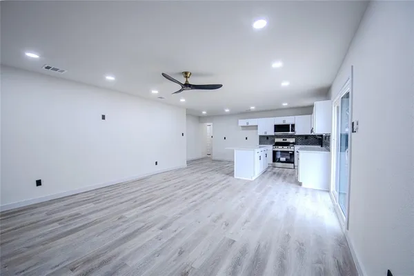 $369,999 | 1101 Fouts Drive, Irving, TX 75061