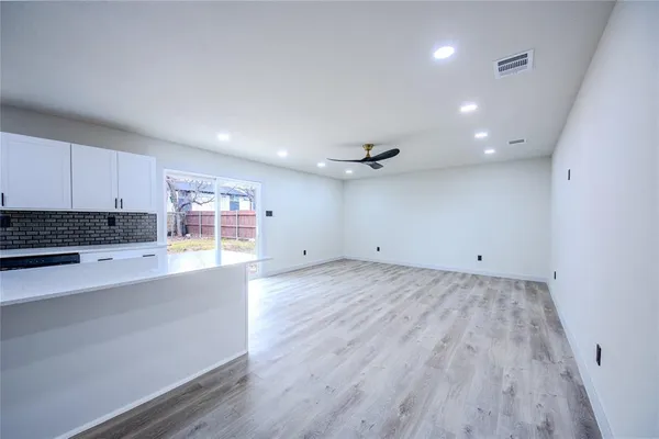 $369,999 | 1101 Fouts Drive, Irving, TX 75061
