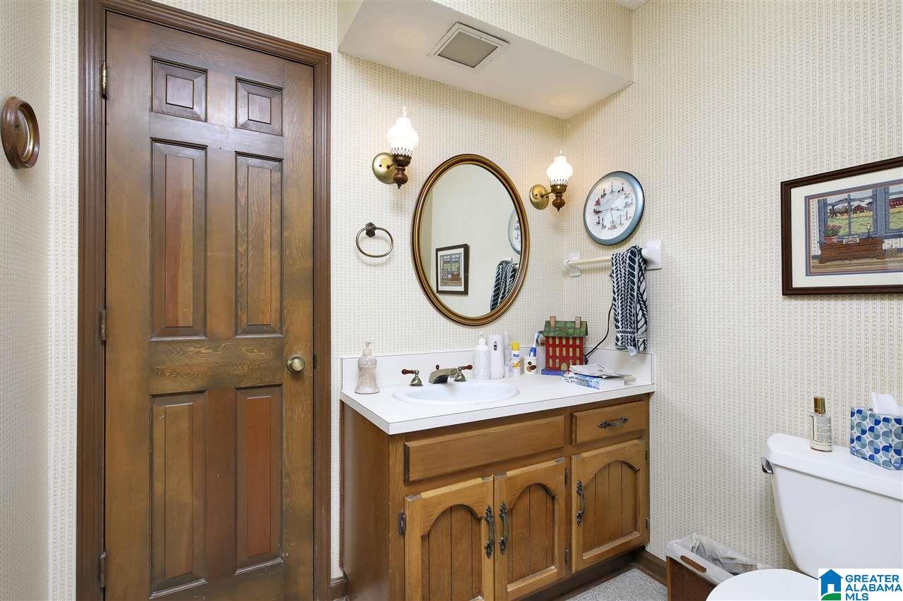 6915 Rowan Road Leeds, AL 35094 - Photo 15 of 29