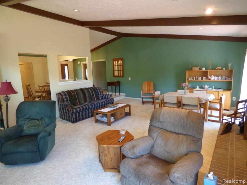898 Timberline Drive Rochester Hills, MI 48309 - Photo 12 of 57