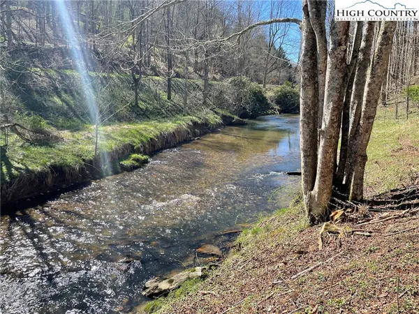 $54,900 | 6 Stonegate Lane, Creston, NC 28615