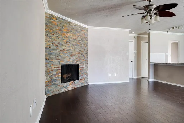 $1,895 | 728 Wandering Way Drive, Allen, TX 75002