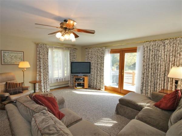 12 Georgetown Road Boxford, MA 01921 - Photo 8 of 23