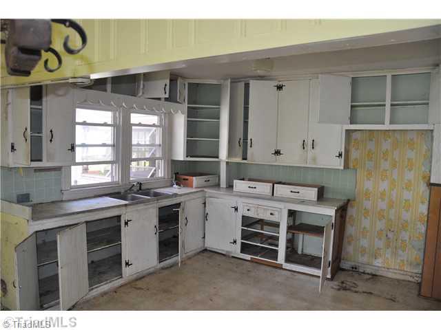 Kitchen. 
