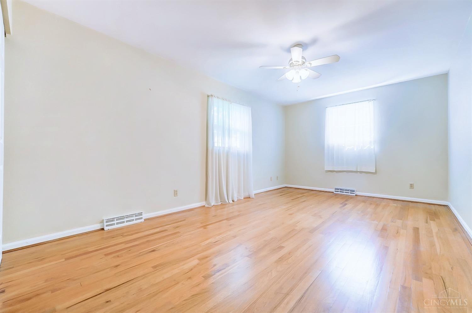 6093 Gaines Road Cincinnati, OH 45247 - Photo 22 of 26