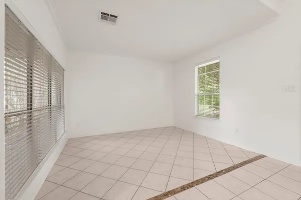 $2,500 | 167 North Whistlers Bend Circle, Conroe, TX 77384