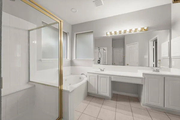 $2,500 | 167 North Whistlers Bend Circle, Conroe, TX 77384