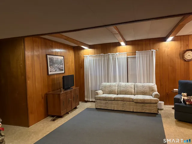 $62,000 | 6 Cherokee Road, East Hartford, CT 06118