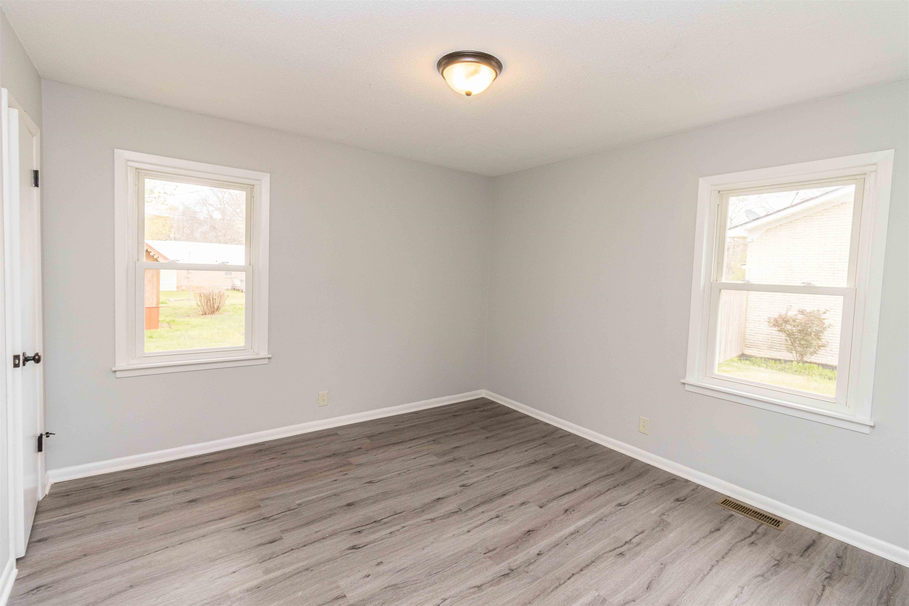 536 Ridgeway Drive Bolivar, TN 38008 - Photo 12 of 27