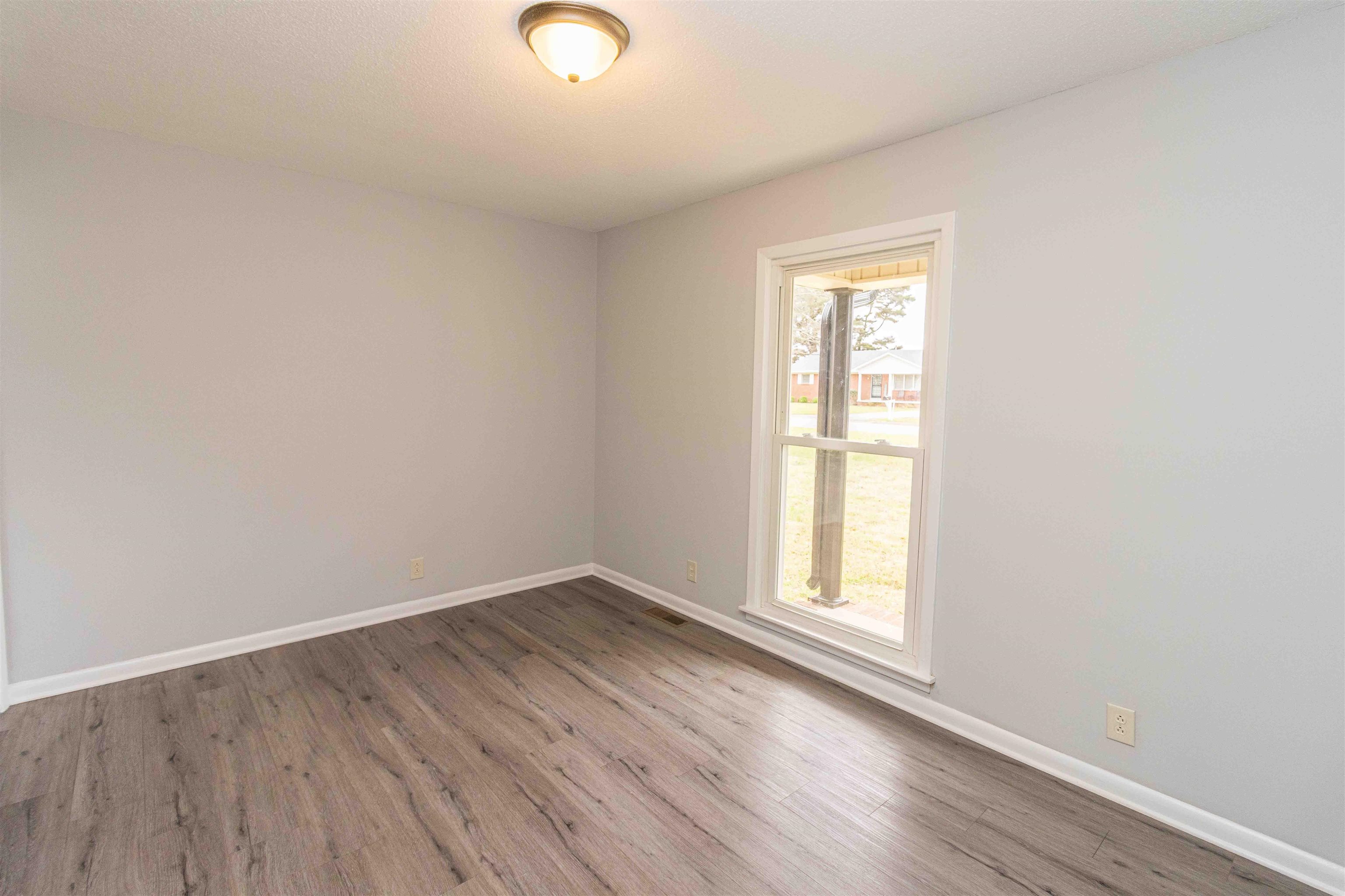 536 Ridgeway Drive Bolivar, TN 38008 - Photo 15 of 27