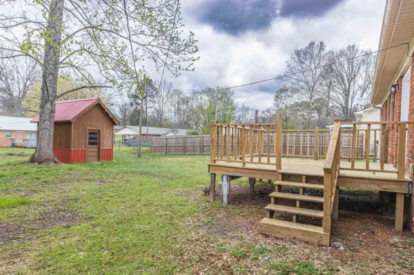 $189,900 | 536 Ridgeway Drive, Bolivar, TN 38008