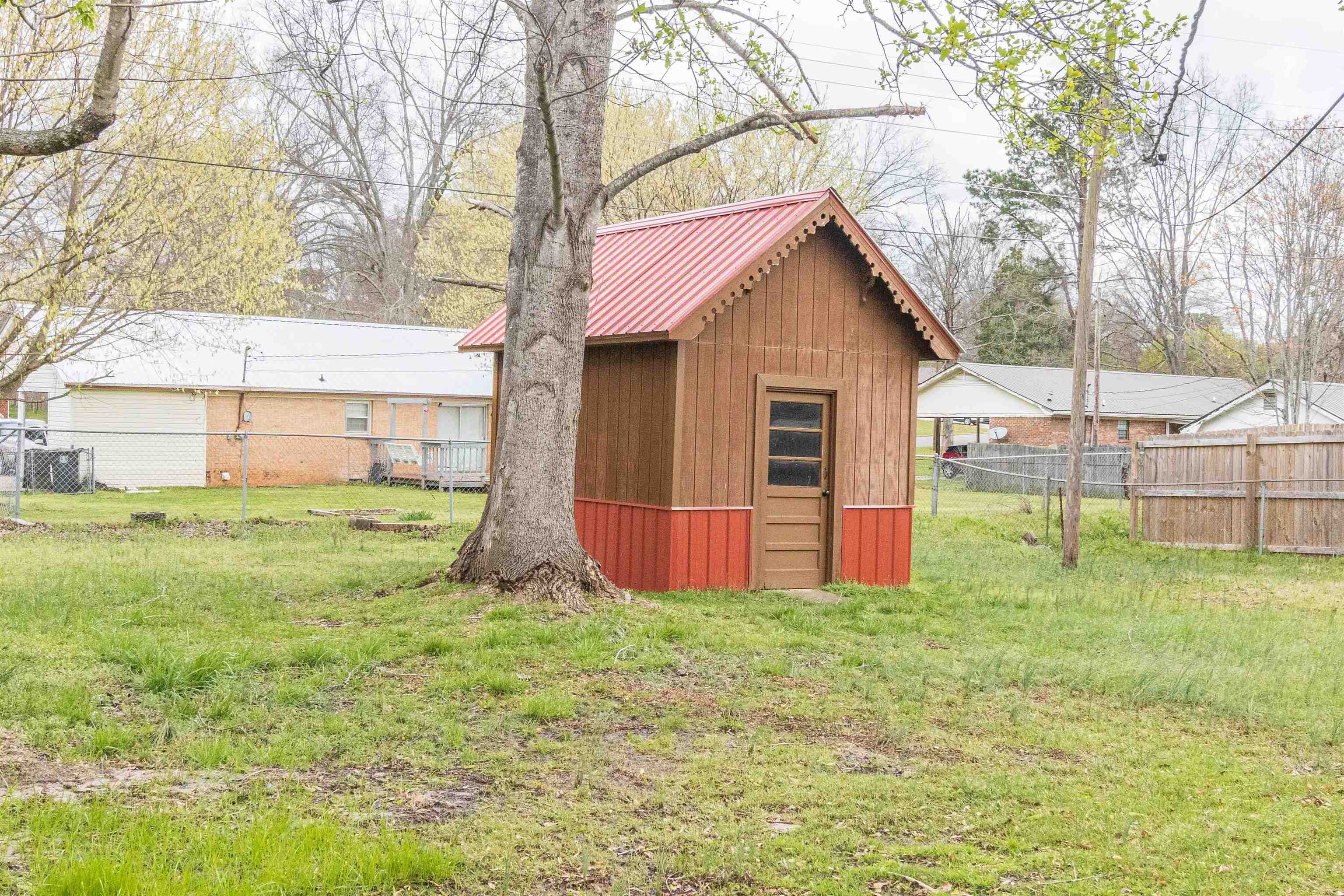 536 Ridgeway Drive Bolivar, TN 38008 - Photo 25 of 27
