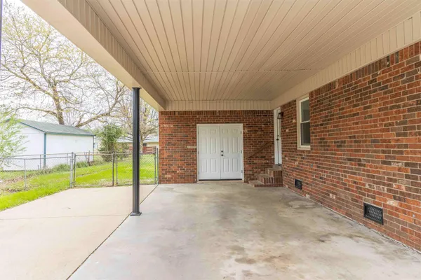 $189,900 | 536 Ridgeway Drive, Bolivar, TN 38008