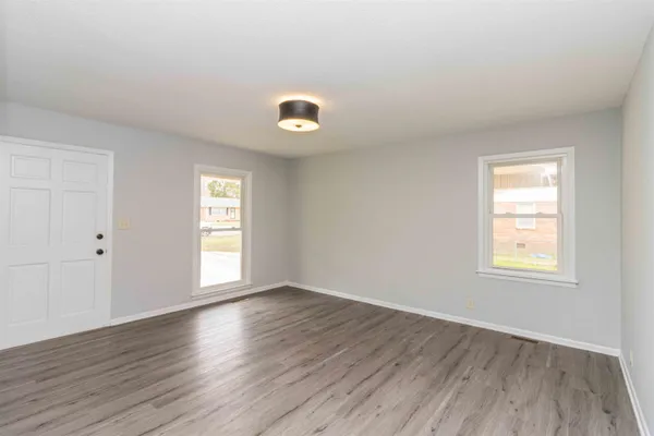 $189,900 | 536 Ridgeway Drive, Bolivar, TN 38008