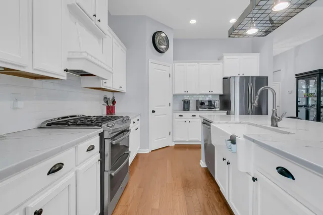 $465,000 | 112 Riviera Drive, Summerville, SC 29483