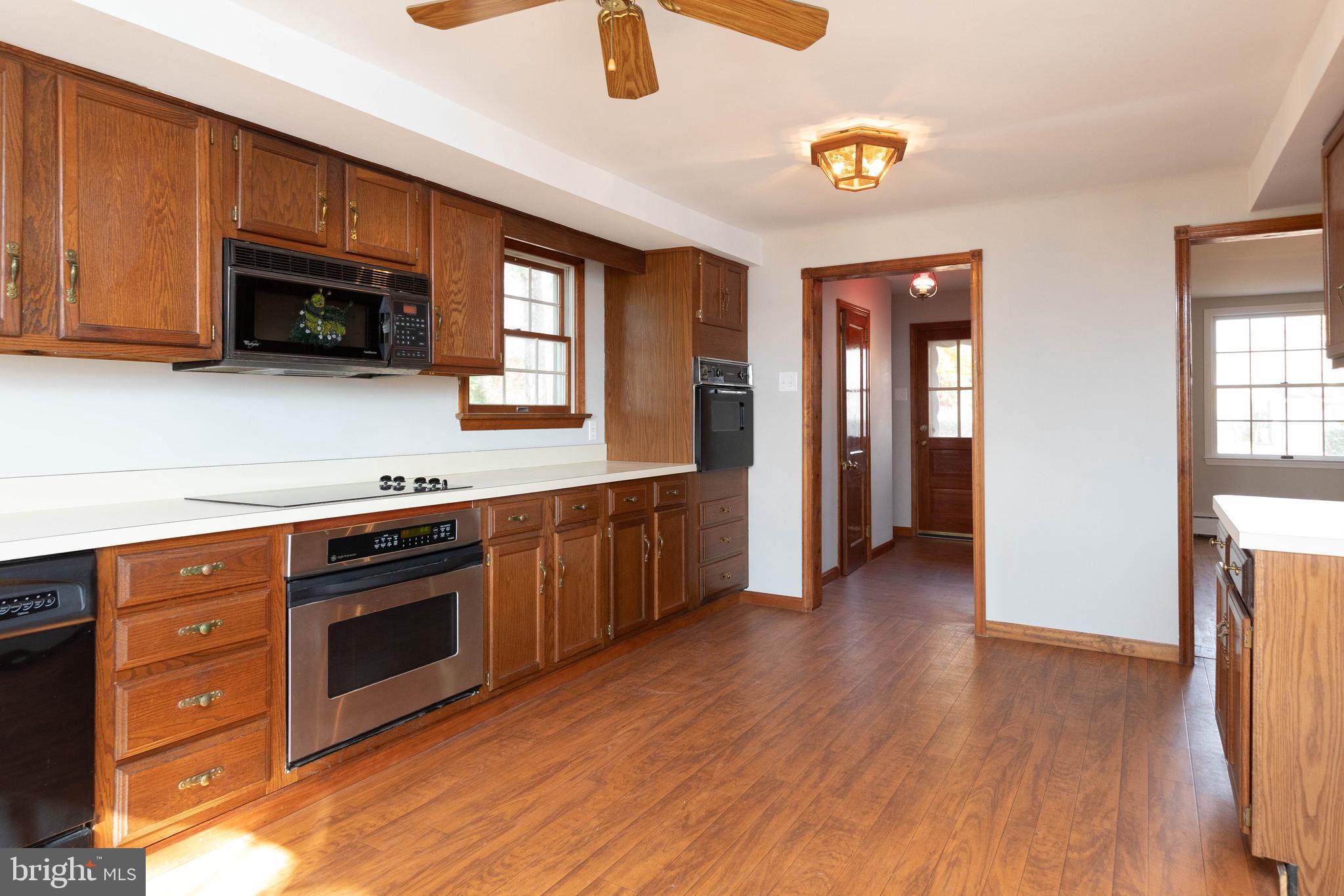 14 Home Road Hatboro, PA 19040 - Photo 13 of 32 Kitchen