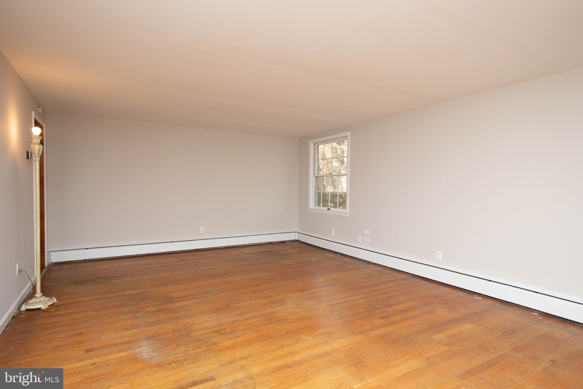 14 Home Road Hatboro, PA 19040 - Photo 6 of 32 Family Room